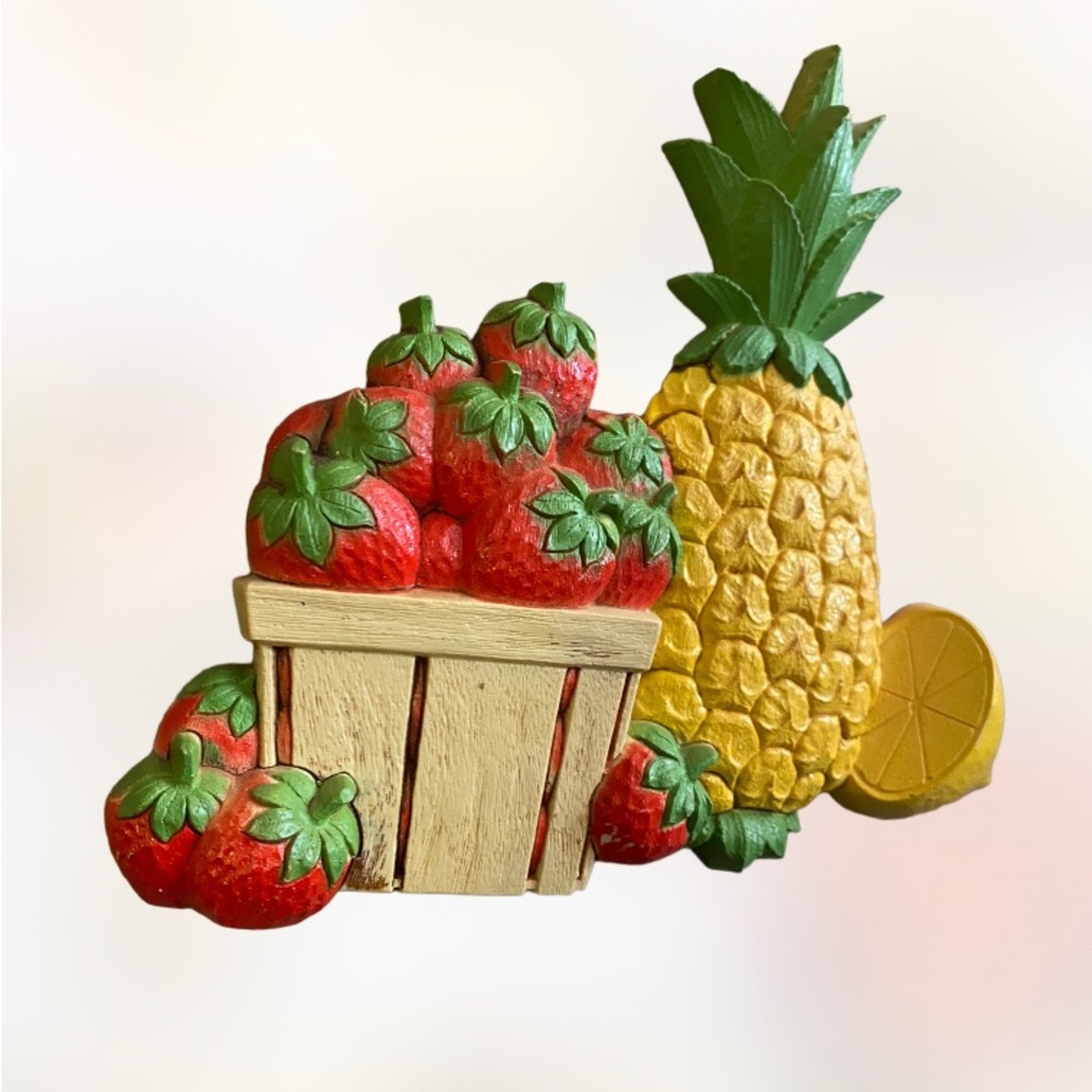 Vintage MCM homco pineapple strawberry fruit basket 3-D wall hanger decor - Picture 2 of 5